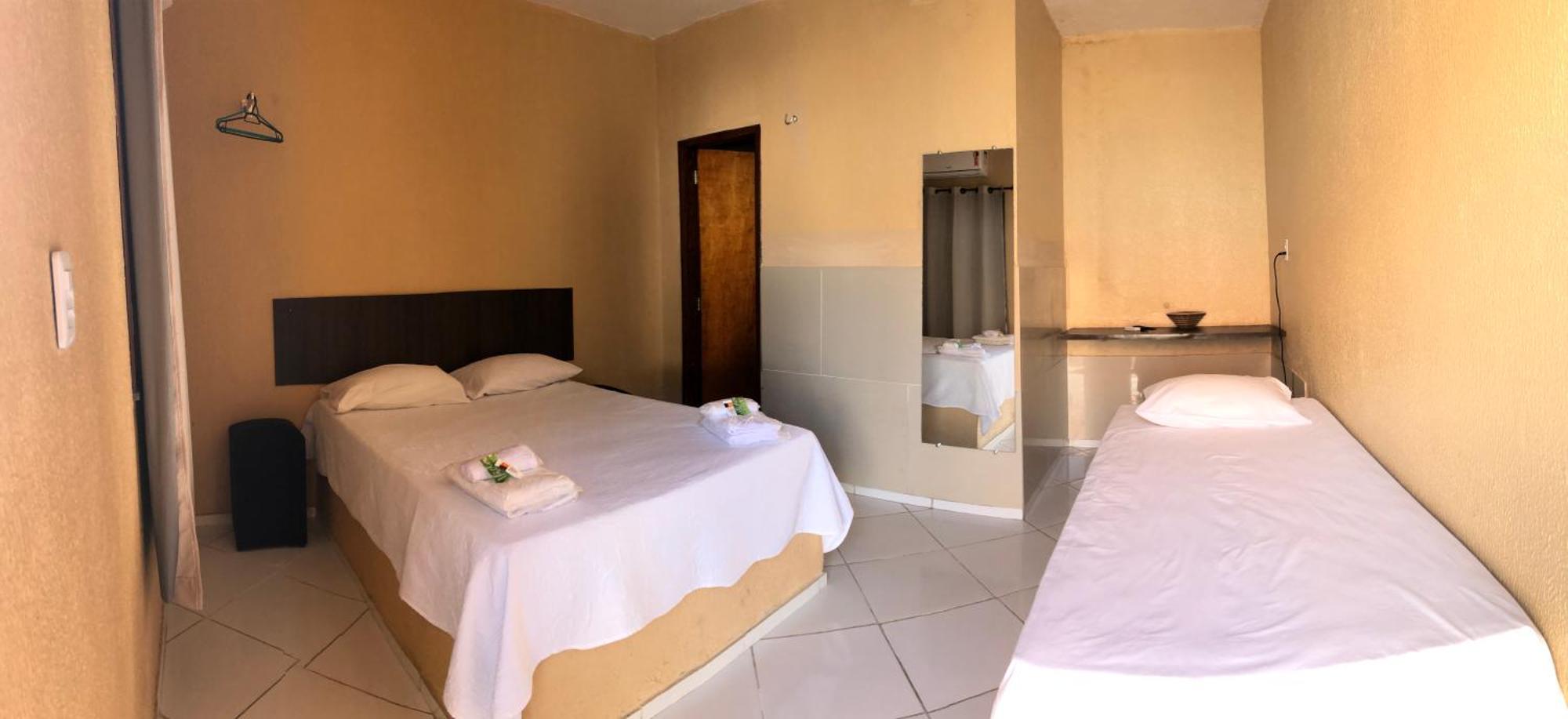 Hotel Pinto Martins Camocim Exterior foto